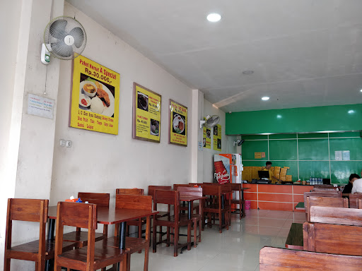 Ayam Goreng Karawaci: A Tangerang Fried Chicken Gem